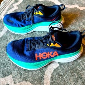 Hoka One One women’s Bondi 8 size 9D (wide) blue & green sneakers running shoes.